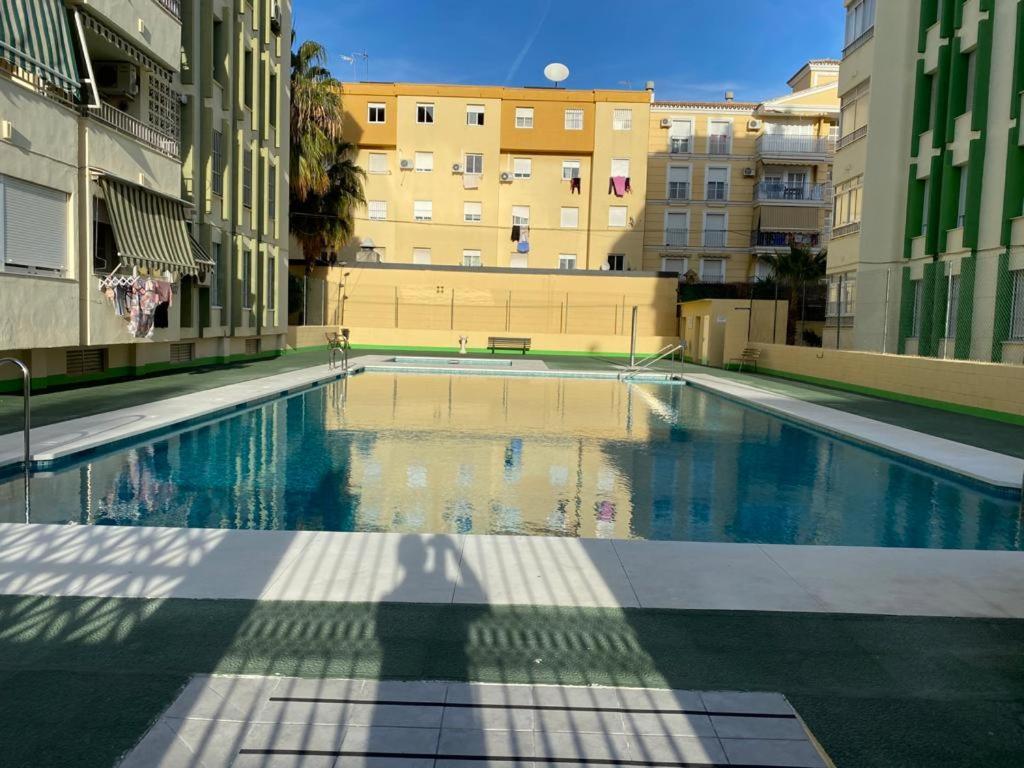 Amplio Piso En Centro De Torre Del Mar 아파트 외부 사진